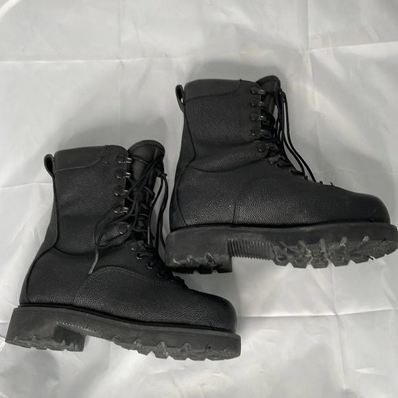 TERRA Safety Boots CSA Approved Steel Toe Cold Wet Weather Black Size 215/88 3.5 - Picture 4 of 11